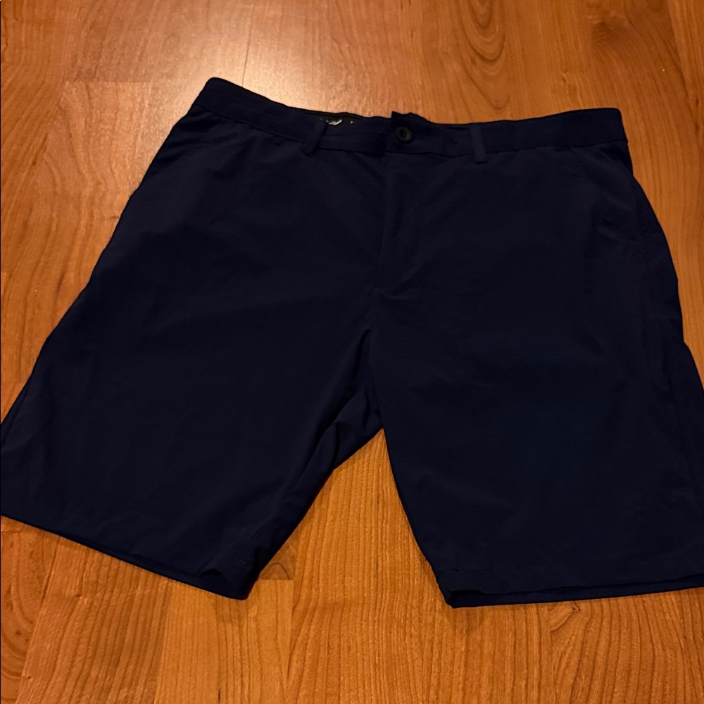 Kenneth Cole Golf Shorts